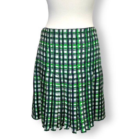 Carolina Herrera Plaid Silk Pleated Skirt - Picture 5 of 9